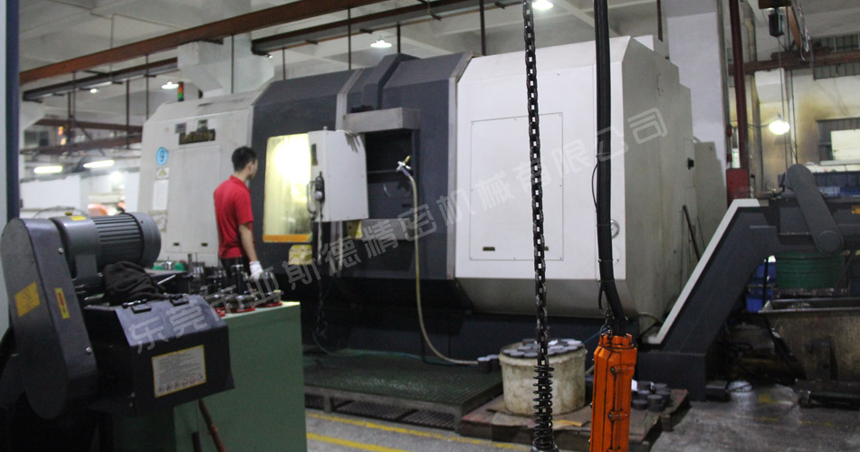 CNC 大车床可加工1.5米